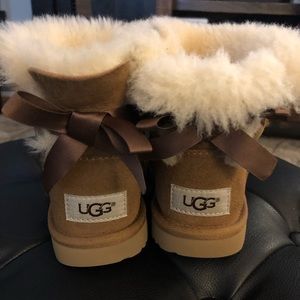 Ugg Mini Bailey Bow Chestnut Boot